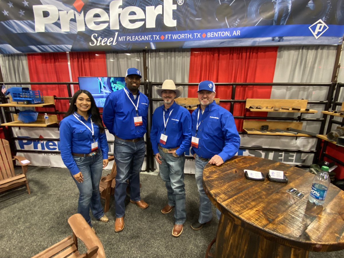 Getting business done at National Assn. of Trailer Manufacturers show this week! @Priefert_MFG <a href="/TexTrail/">TexTrail</a> <a href="/JammyInc/">Jammy</a>