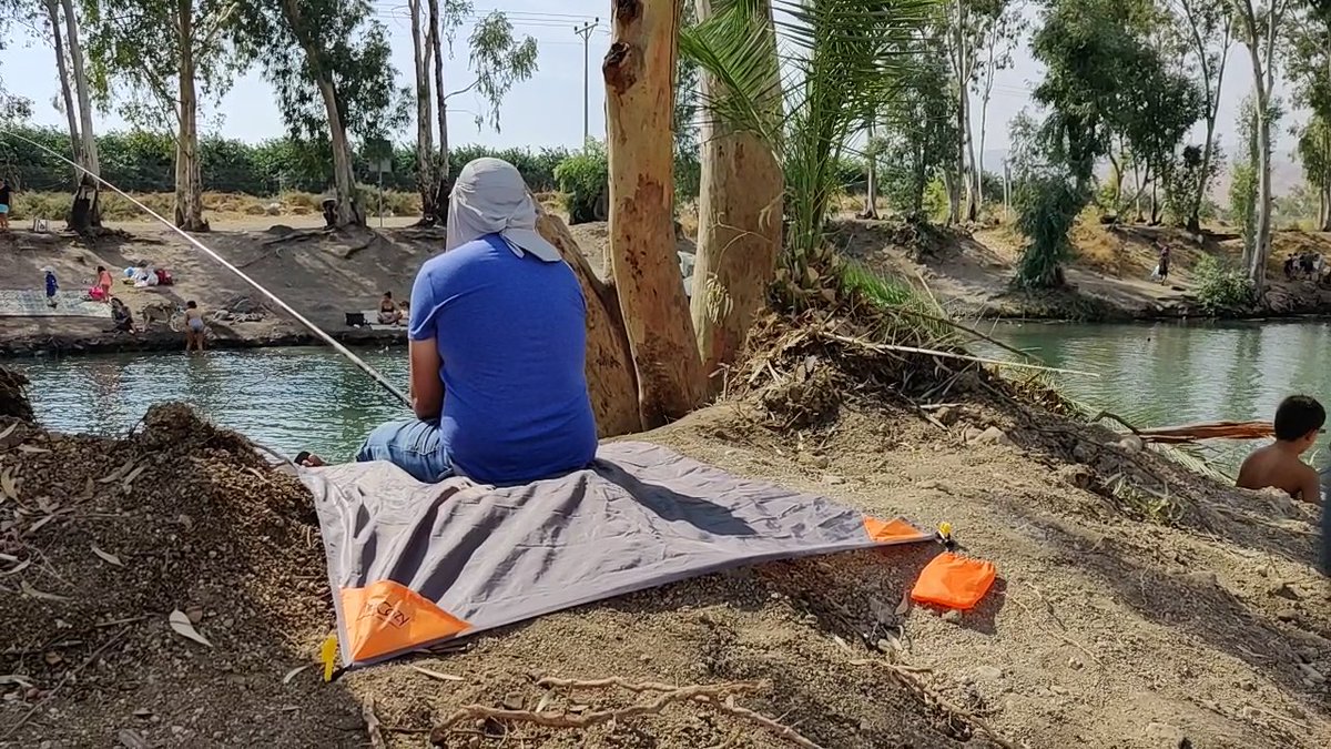 TheCozy5's tweet photo. Carry this small, waterproof blanket with you on your outdoor activities & adventures.
.
.
.
.
#tcoadventures #beachdayeveryday #adventure #festival #fun #fashion #family #vlogger #daily #dallas #beauty #beautiful #bestphotochallenge #summer #sale #supportlocal #happy #thankyou https://t.co/NwZPX8e2Ef