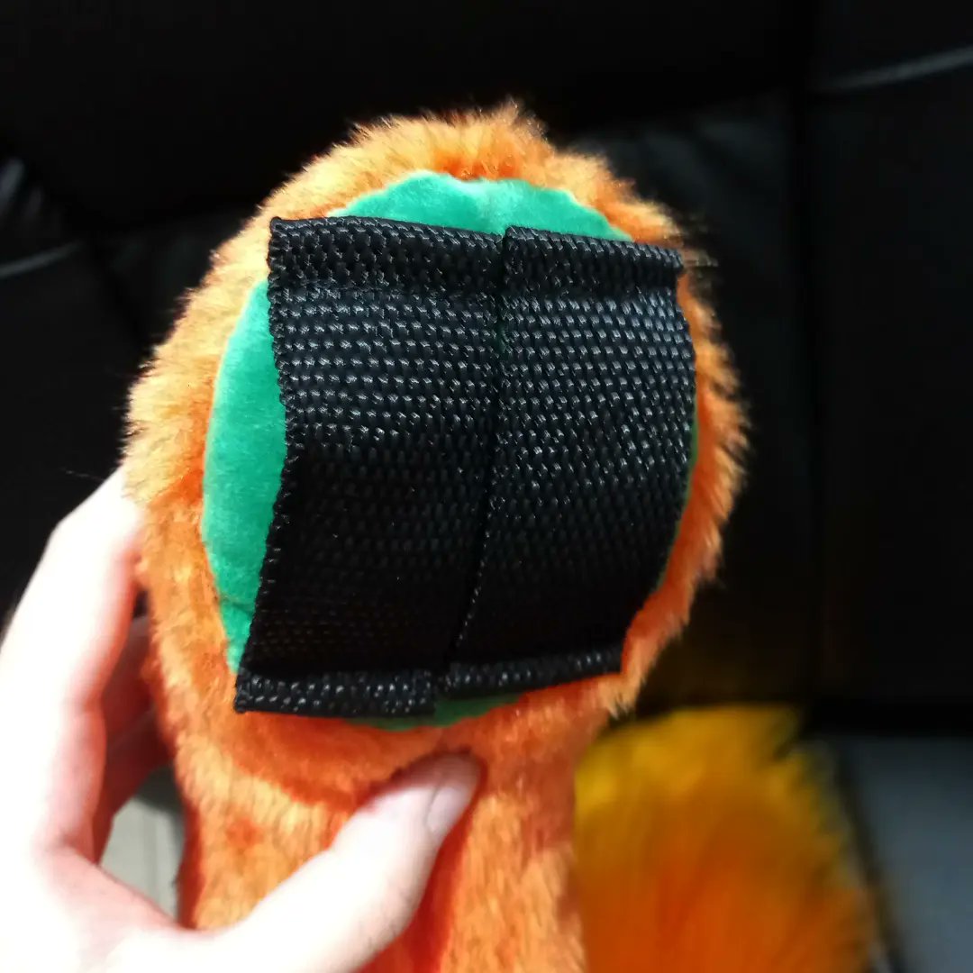 ChainaSilverfox's tweet image. Tail~ 🦁🐾