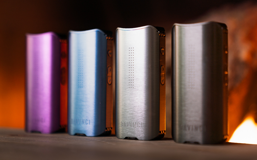 DaVinciVape's tweet photo. This is your reminder to grab your DaVinci Vape and heat things up in style. What color #IQ2 are you reaching for?
.
Grab yours ::: https://t.co/GYzmN3OBiK
.
#RaiseYourIQ #accessories #CleanFirstTech #bestvape #customize #chooseyourstyle https://t.co/ujydUbYEwU
