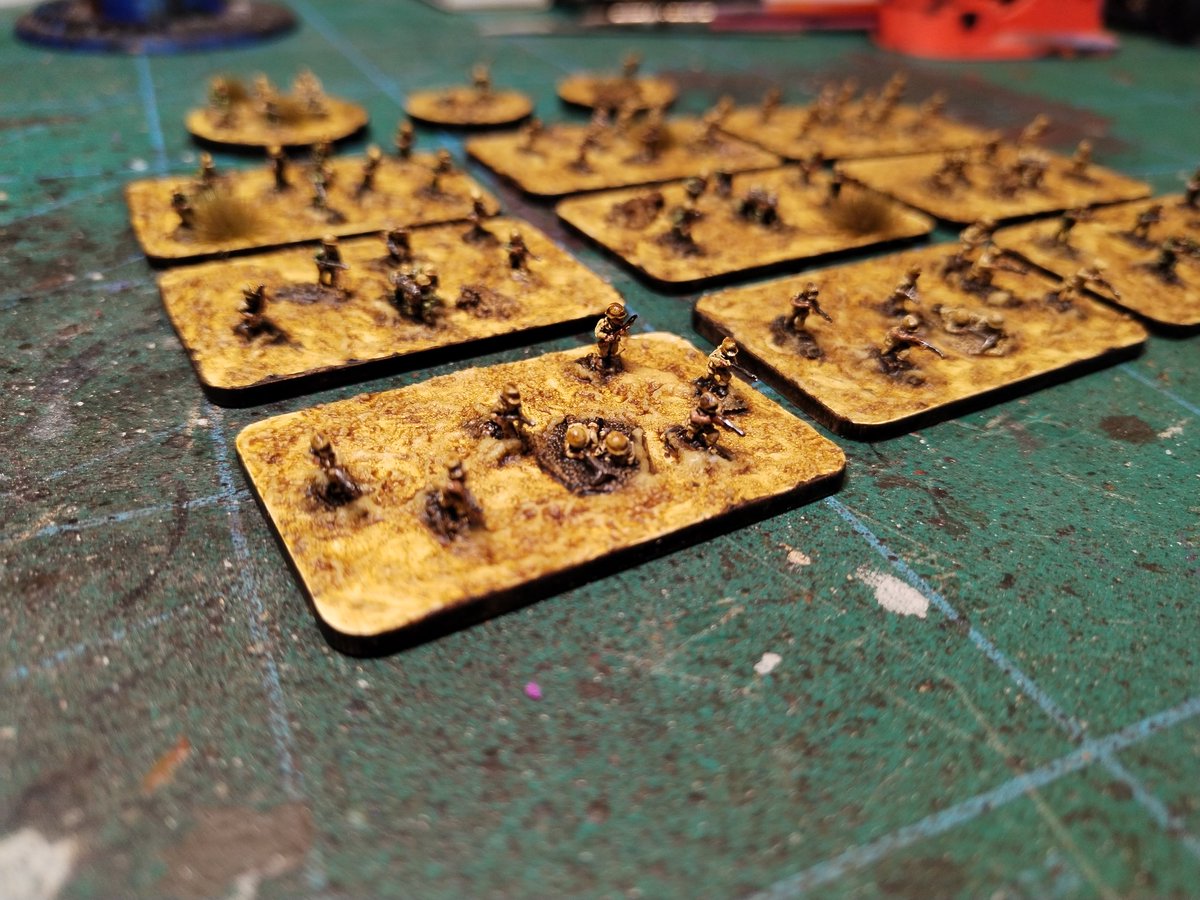 PotanCZ's tweet photo. 9 infantry/lmg squads, aka full infantry core for Company, for my 6mm Afrika Korps Battalion project in 1:1 scale ratio. 🌴 #historicalwargame #paintingminiatures   #ww2wargames #miniatureswargames #scalemodeltank #scalemodeltanks #flamesofwar #wargames #6mmminis #6mmminiatures https://t.co/XmpqMgfA2C