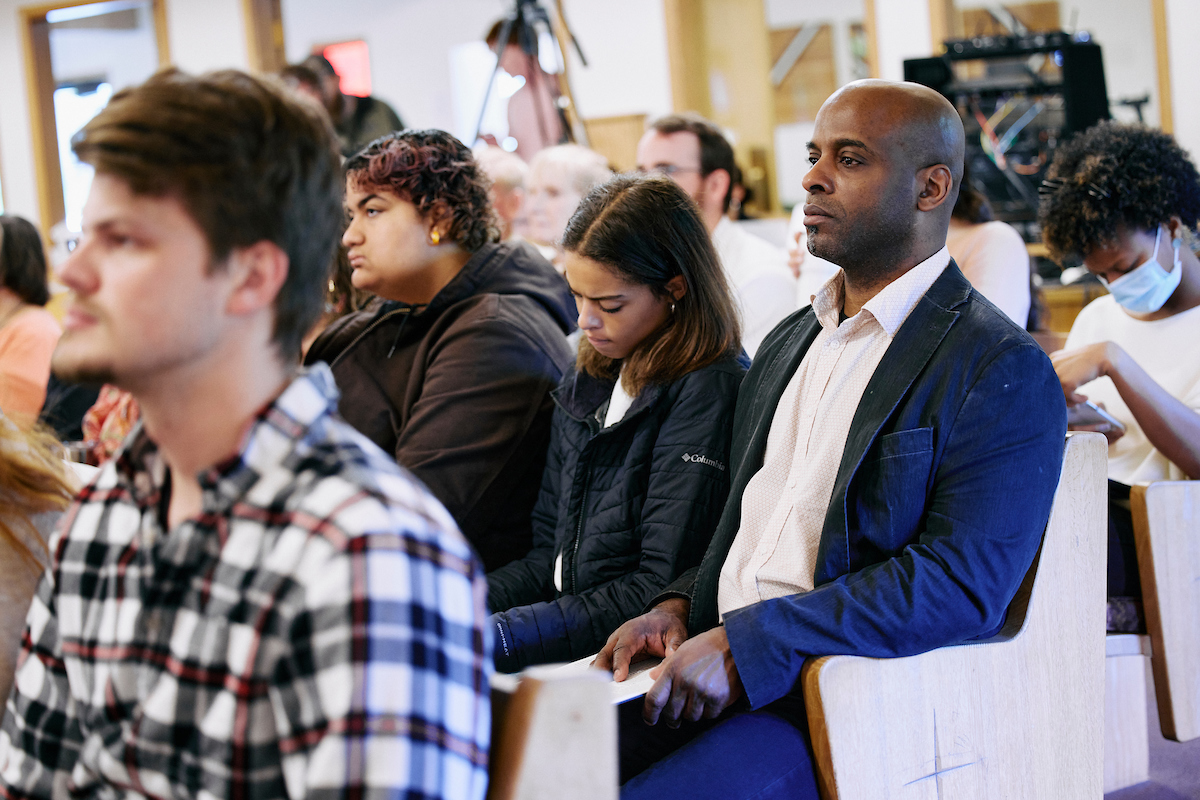 NAMB_SBC's tweet photo. If we truly believe God gets glory when we reflect the beautiful diversity of His kingdom, we can’t opt out of the discussion of racial injustice &amp; racial reconciliation.

🎙 Learn from this episode of "Reconstructing Faith," hosted by @trevinwax: https://t.co/Z1Rc06KmhP https://t.co/hDuVH6Dc4o
