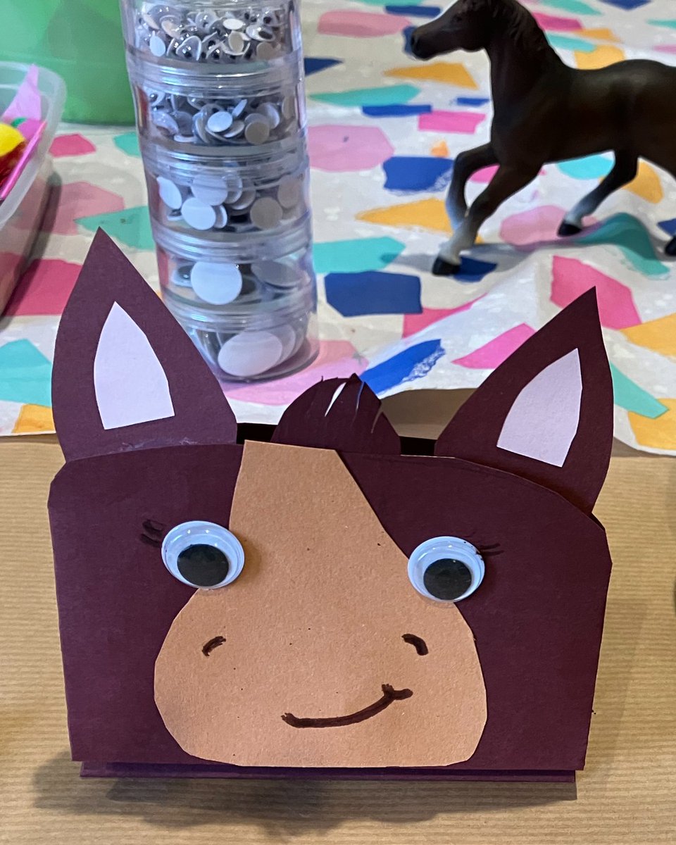 NHRMuseum's tweet photo. Thanks to everyone who came along to today's workshop, we loved creating #handpuppets with you! Tomorrow is our last #familyfriendly session - drop in any time between 11 - 3 to make mini portraits in a range of media, including #paint, #print and #clay! https://t.co/lyYnvJdS9L https://t.co/hJC6eGQZsW