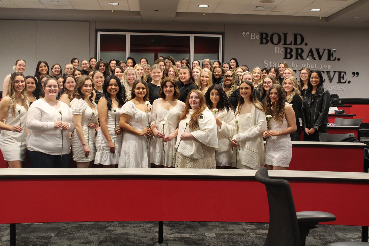 a_o_e_texastech's tweet photo. throwback thursday💙🤍
we had such an amazing recruitment this semester, and we welcomed 10 lovely candidates into the Beta Epsilon class! we are so proud of all of you, as y’all are almost done, and we can’t wait to see what amazing things you will do in the Beta Alpha chapter https://t.co/m8WHN4iLsx