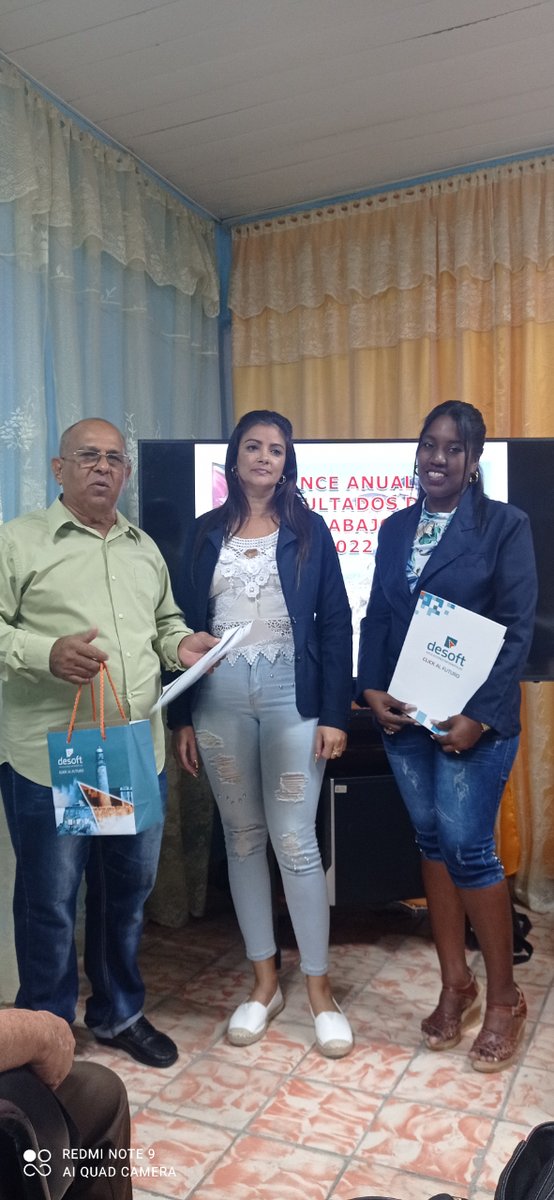 ServiSoft_SURL's tweet photo. Iniciamos la entrega de Reconocimientos a los mejores clientes. Con la empresa #SIPROT y lo más beneficioso es que tendrán la posibilidad de adquirir nuevos productos y servicios con descuentos comerciales válidos por un año.
#DesoftInformatiza
#DesoftAniversario25 https://t.co/o6hbcULDyc