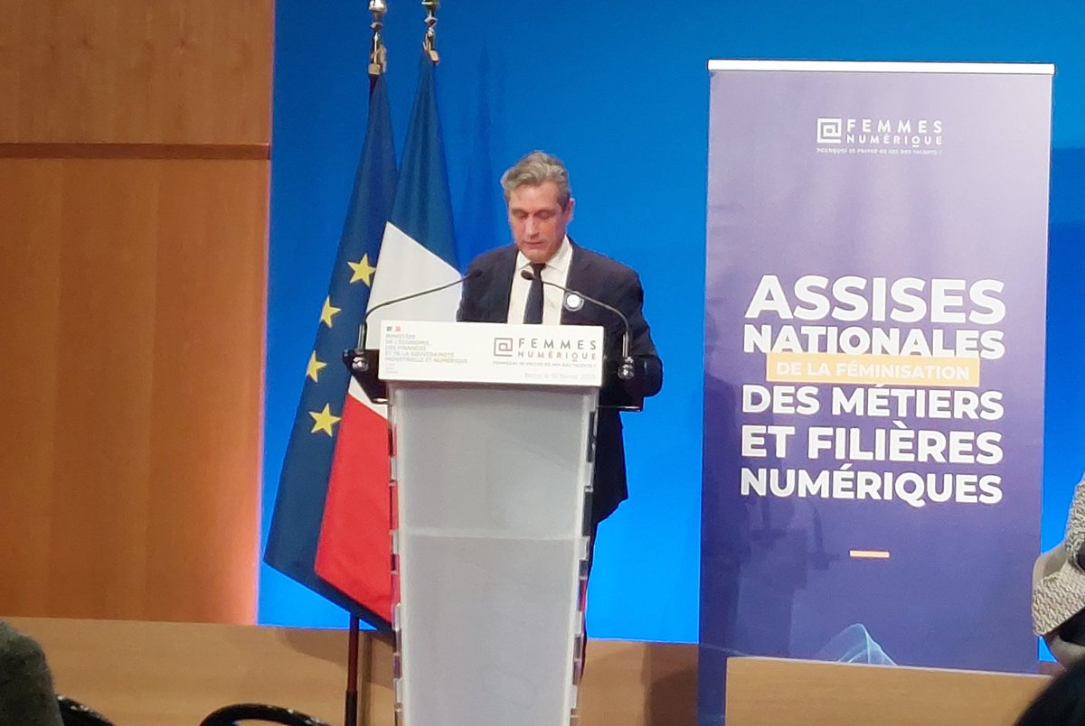 Xavier Cheney (@xaviercheney) on Twitter photo <a href="/HdAgrain/">Henri d'AGRAIN</a> annonce aux assises la volonté d'accompagner 10.000 filles dans les études supérieures dans le numérique. Oui ! #10000TechTudiantes <a href="/MurielBBG/">Muriel Brunet</a> <a href="/FemmesNumerique/">Femmes@Numérique</a> <a href="/HdAgrain/">Henri d'AGRAIN</a> annonce aux assises la volonté d'accompagner 10.000 filles dans les études supérieures dans le numérique. Oui ! #10000TechTudiantes <a href="/MurielBBG/">Muriel Brunet</a> <a href="/FemmesNumerique/">Femmes@Numérique</a>