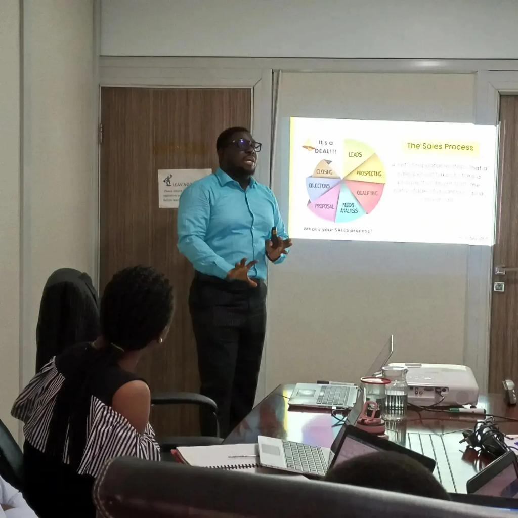 AyobamiWyse's tweet image. Most trainings of these types, often evolve into strategy sessions. One of my favorites where the true elements of consulting are well expressed and deployed.

#StrategySession
#EffectiveSalesStrategy