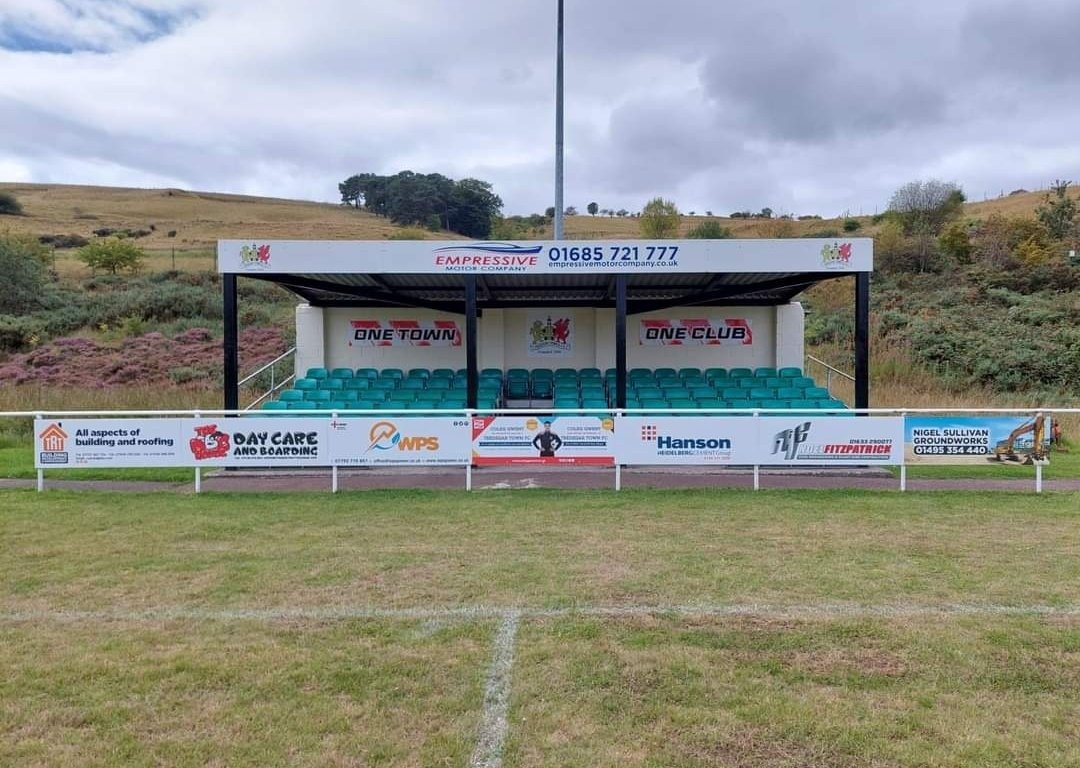 Any businesses out there looking to advertise their compay? Then sponsoring the Town could be a great way to do this. We in return will erect a sponsorship board at our Home venue and share your details across our social media accounts.

If interested, DM us 👍

#UpTheTown 🔴⚪️🔴