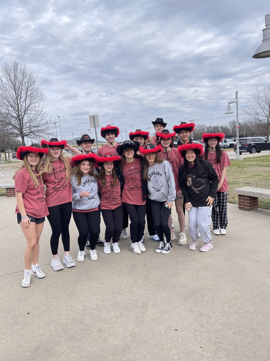 DiveLojo's tweet photo. These leopard cowboys and girls are headed to State Swim in Austin!!
#goleopards #lovejouswimanddive #onestandard #yeehaw https://t.co/Cp2pxVn2ud