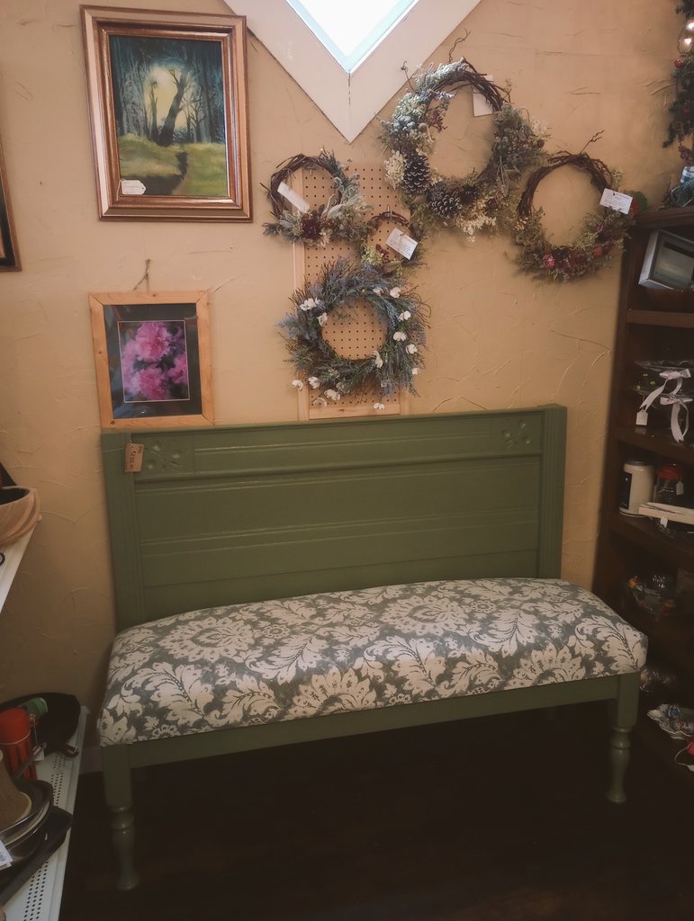 MtnLaurelStore's tweet photo. Just one of several incredible furniture pieces that we have  available!

#shoplocal #country #CountryStore #travel #smallbusiness #suttonwv #visitbraxtonwv #westvirginia https://t.co/zf8Hxjsmzr