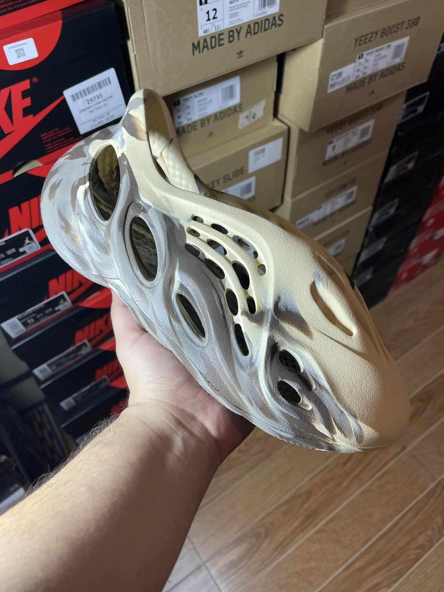 Happy birthday self deserve mo yan :> 