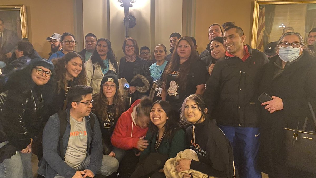 UnidosMN's tweet photo. #DL4All moves through financial committee in the senate and goes to the floor!  
#HC4All our healthcare for all (expansion to undocumented folks) has its first committee hearing 👉🏽at the same time👈🏼 
Lets do this! https://t.co/iZDoYLTfbR