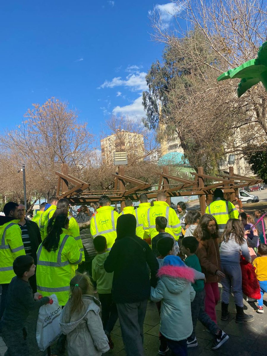 Cemrelerimizle yaralarımızı sarıp milletimize destek olmaya devam ediyoruz. 

Asil milletimizin geleceği olan çocuklarımızın yarınları güzel olsun, yüzleri birazda olsa gülsün diye yorulmadan çalışmayı sürdüreceğiz.

#TekYürekTürkiye 🇹🇷