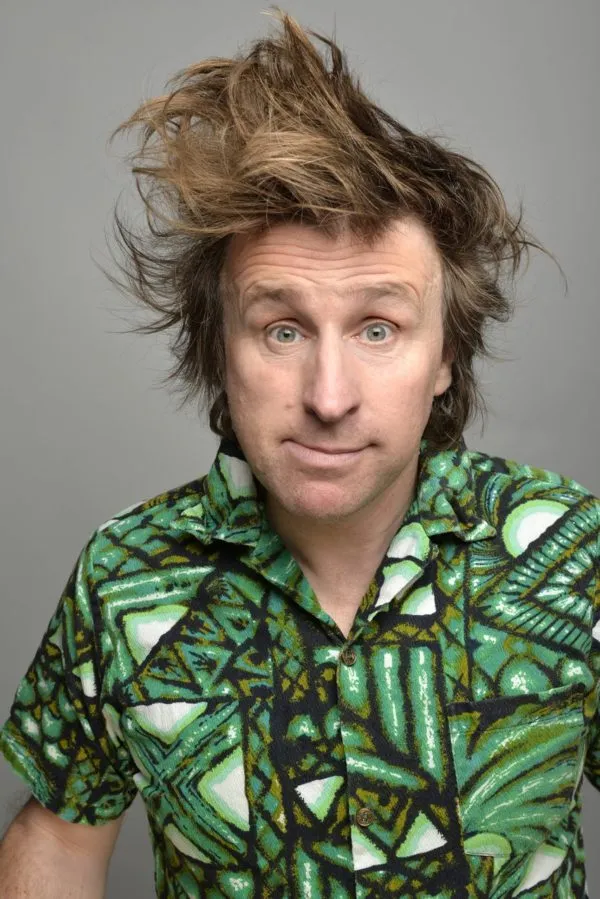 Laugh #2 :on Saturday night, @Justthetonic Reading presents a special show with @themiltonjones - plus a full supporting line-up!

Not only that, your ticket includes entry into @PopworldReading after the show (if you fancy it).
whatsonreading.com/venues/just-to…