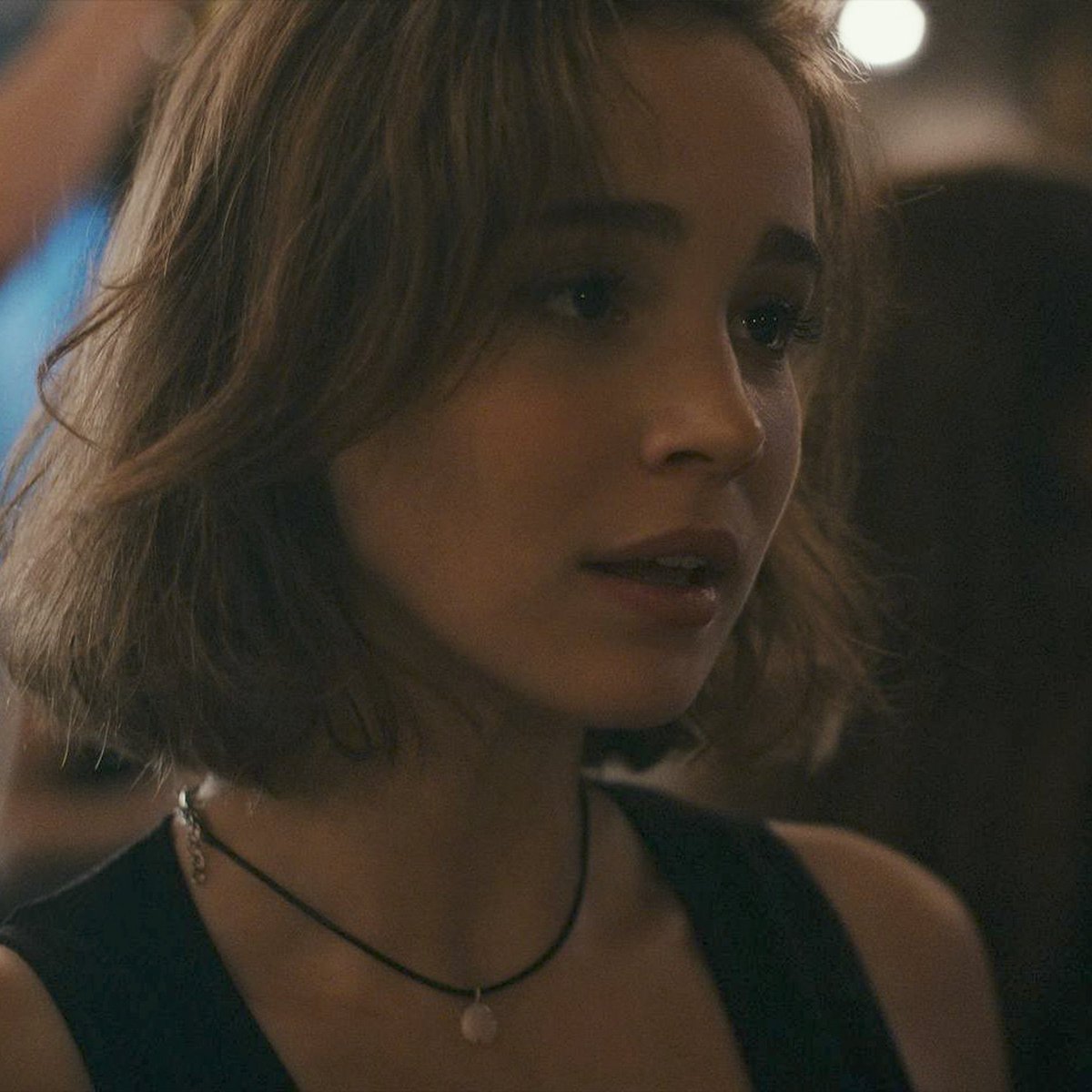 MEANLESB0's tweet image. head in hands i cant do this