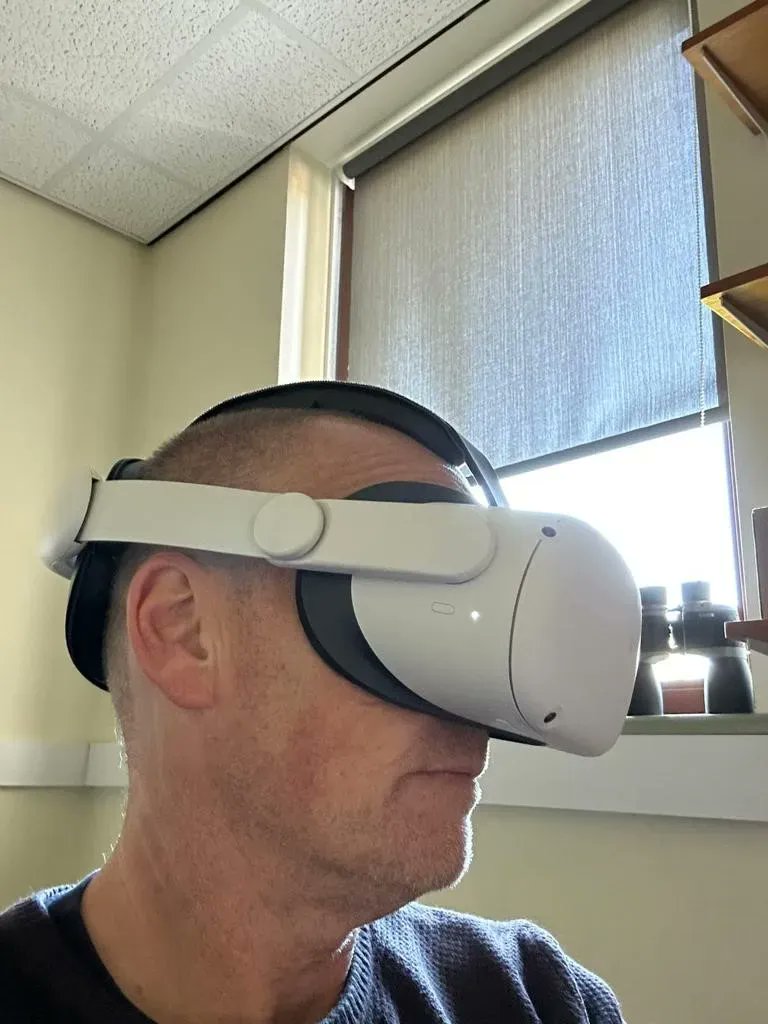 Kilo_Solutions's tweet photo. Here's Mark, our Head of XR trying a new Oculus head strap. This @KIWIdesign_shop head strap provides greater balance&amp; we think it's a winner so far - have you tried different straps? What are your thoughts? What's your favourite?

#vr #vrheadset ##quest2 https://t.co/aHTkE5wZnh