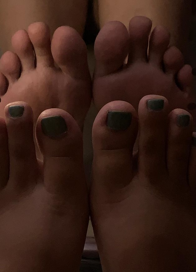 Sunshineeforu's tweet photo. Someone who wants to be spoiled, should subscribe: https://t.co/ax9gZlwj2k

#feet #feetfetiche #feetlovers #onlyfansgirl #toes #solesfeet #feetpicsforsales https://t.co/u0gSTtxLLH