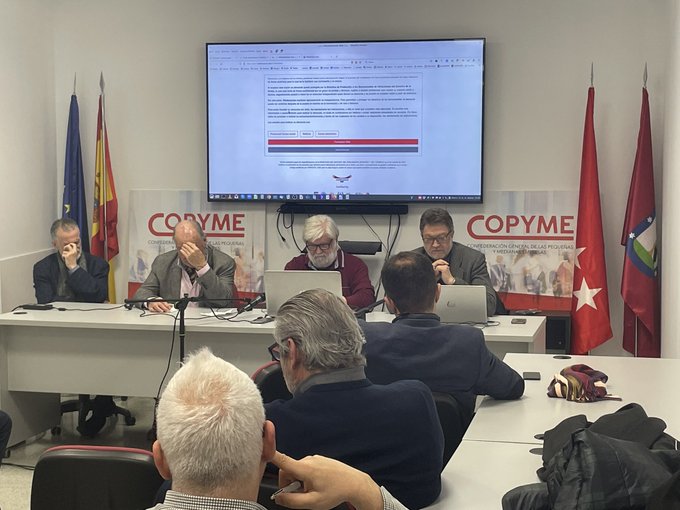 josepjover's tweet photo. Infinitas gracias a todos los que han venido; algunos desde más de 300 Km. Hemos Hablado del nuevo buzon de denuncias de la Directiva Whistleblowers @ViaDenunciaNET @FruitosRicharte https://t.co/KuAXuwpPy6