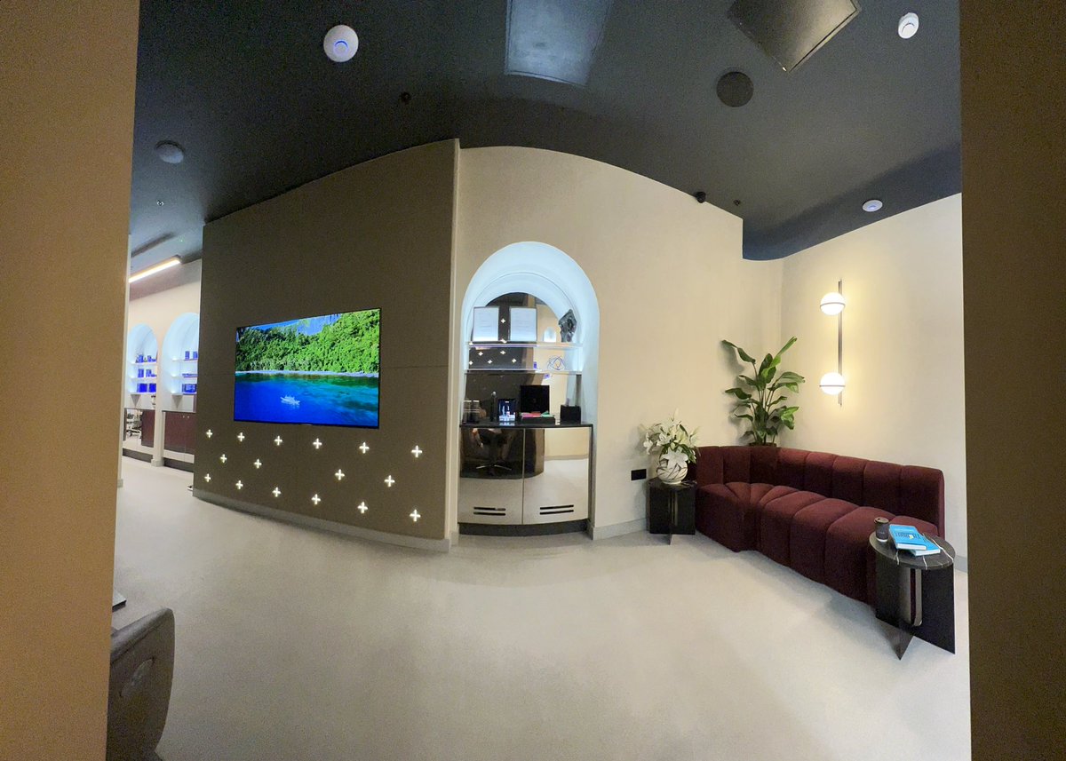 Great meeting with Dr Amjed, at our clinic <a href="/medikahealth/">Medika Health</a>, at <a href="/Spinningfields/">Spinningfields</a> in the heart of #Manchester. We have some exciting new services launching soon in wellness, health and well-being. Get booked in here - Medika.health