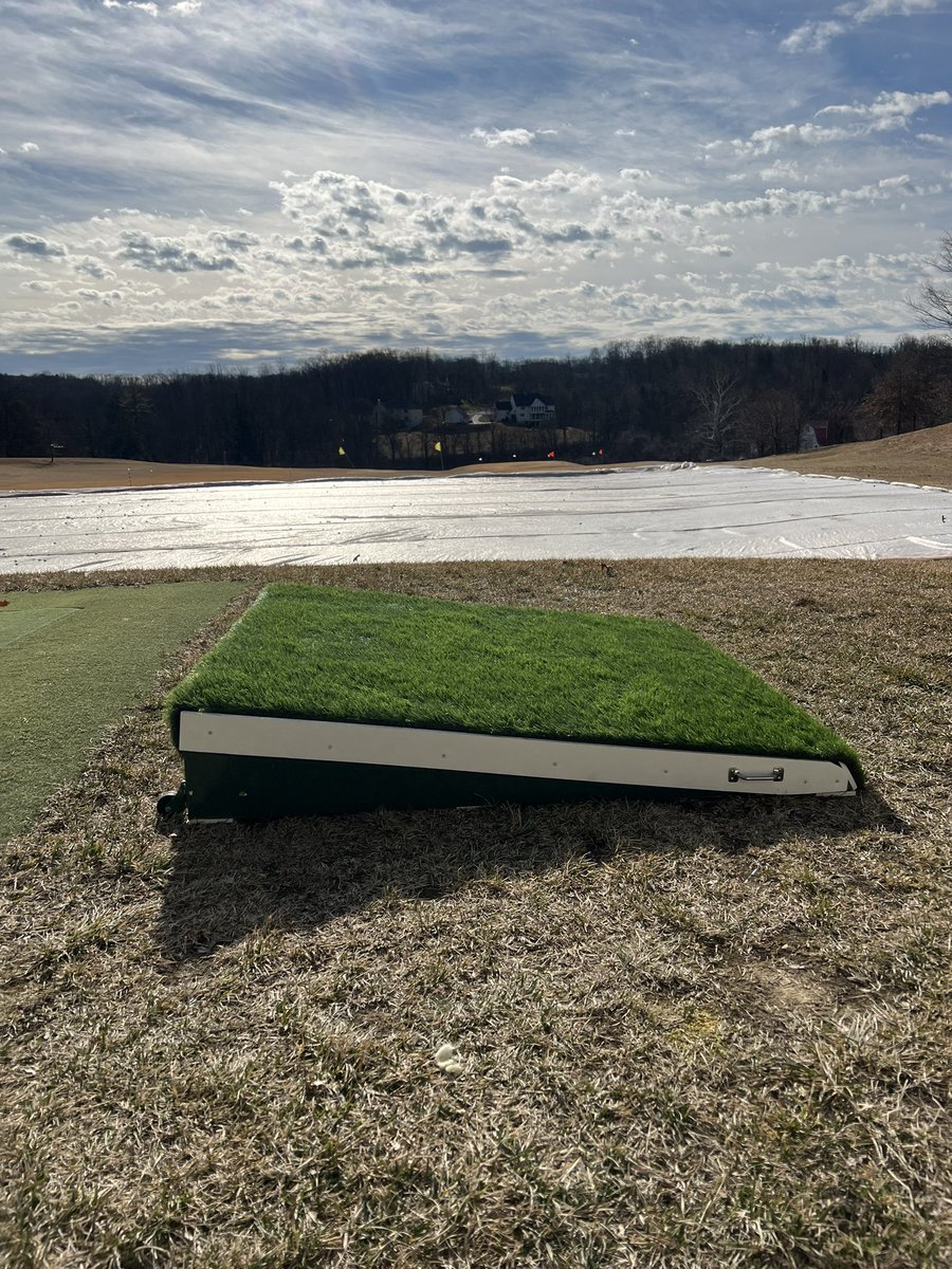 LedgeRockGC's tweet photo. Pretty awesome uneven lie board Blair has built for us!!!! 🤗🤗 https://t.co/mnGJAtJ1Ez