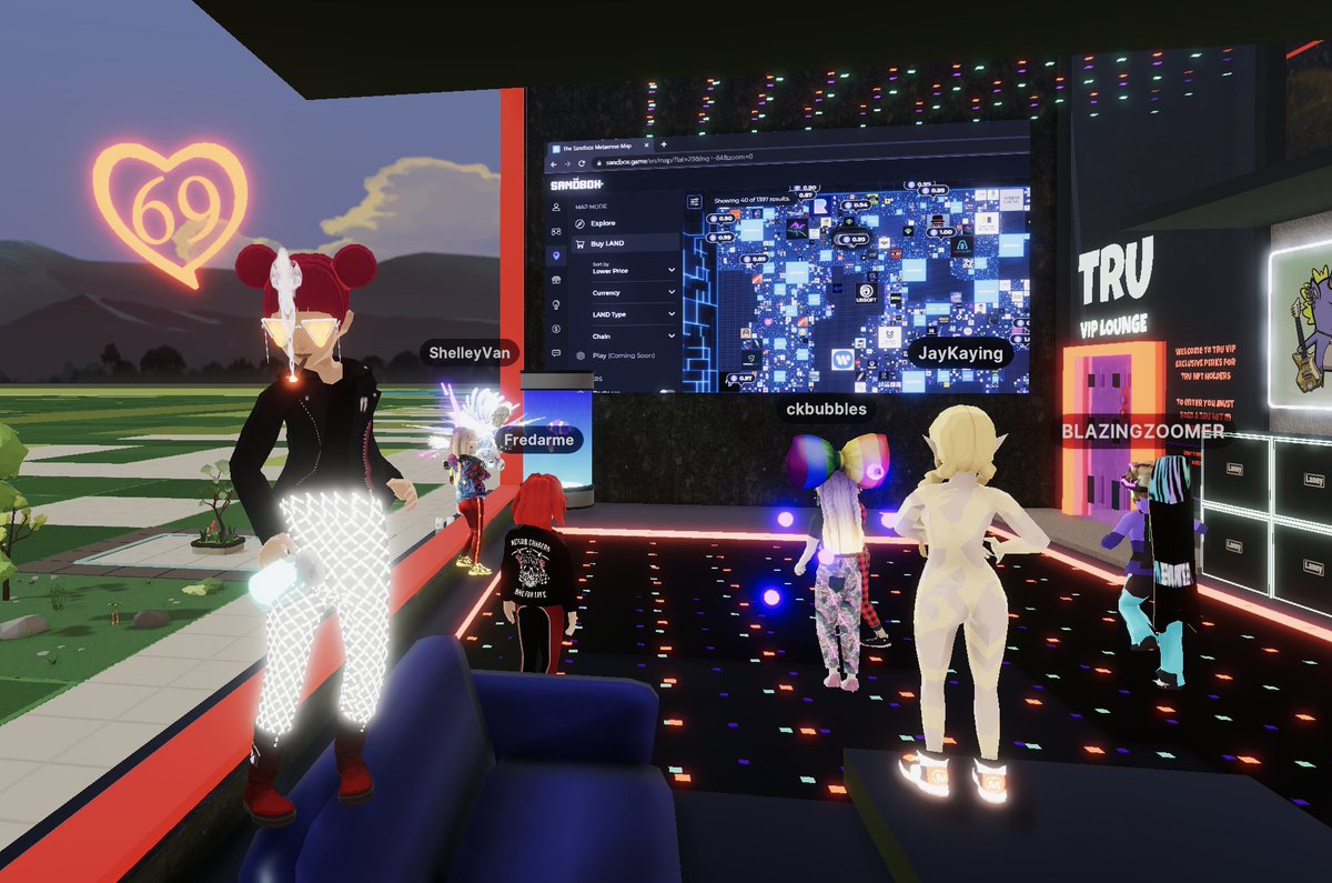 Jump into the #TRUBandRoom for The Metaverse 3 Episode 11: DATING in @AltspaceVR Before it's Gone Forever with @DatesVr! @themetaverseiii! @Uniquehorns_nft [27, -118] #Decentraland #DCLFam