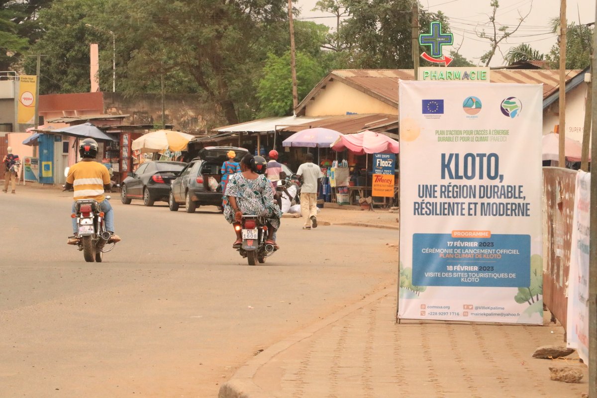 #KPALIME, notre capitale touristique.

A moins de 24 heures du lancement du #PAAEDC de Kloto, tous s'activent et se mettent déjà en place pour la cérémonie officielle.

#PlanClimatKloto #ConventionDesMaires