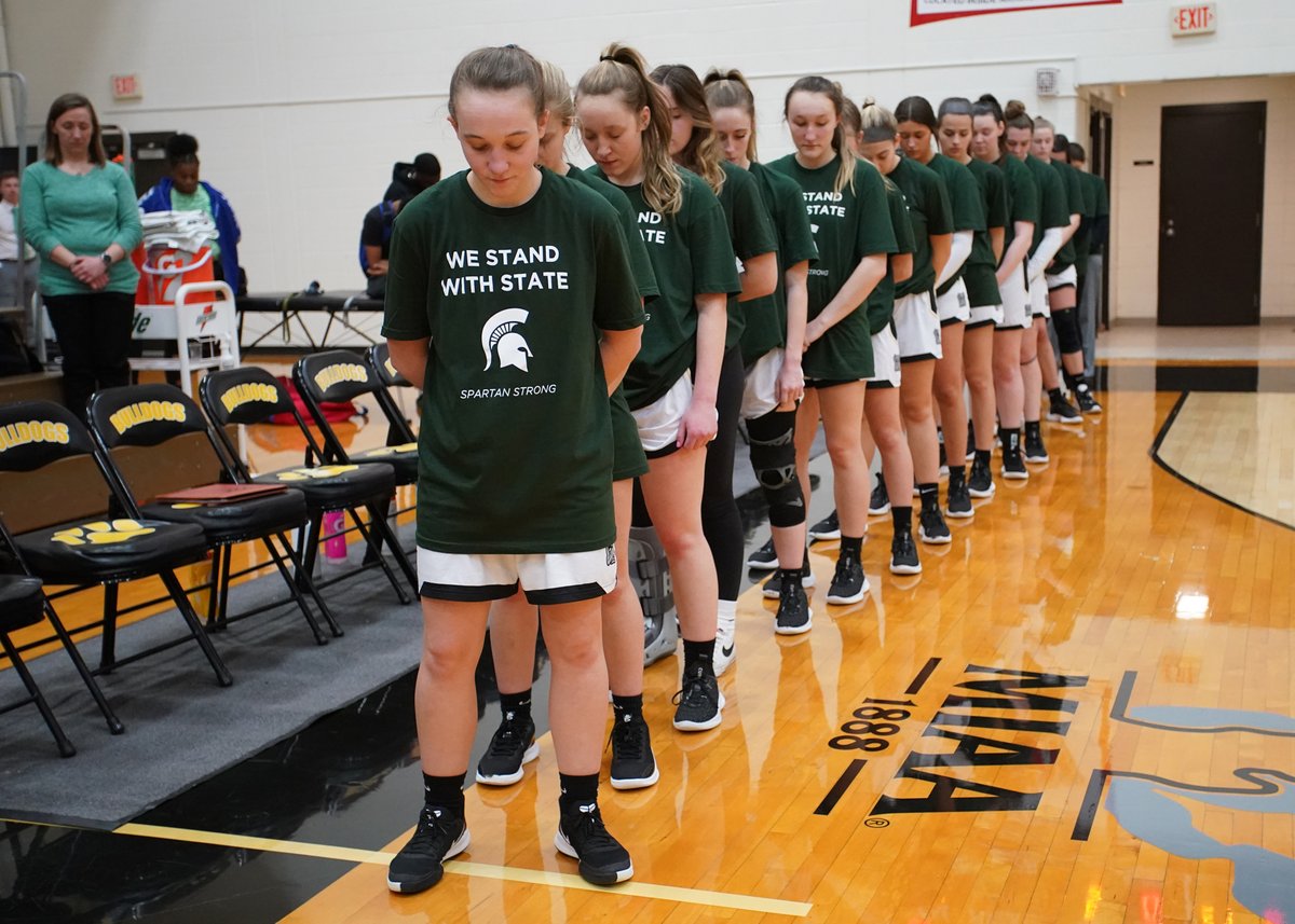 AdrianBulldogs's tweet image. Last night the @acwb_basketball @HopeAthletics @AdrianMBB and @AlmaScots teams took a moment of silence before the games as each team wore shirts saying "We Stand With State" in honor of the recent tragedy at Michigan State University

@MIAA1888 #d3hoops #MSUStrong #SpartanStrong