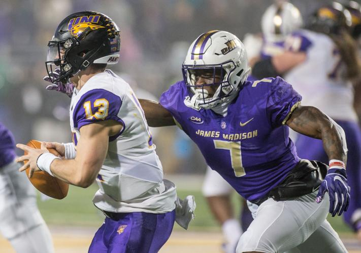 He delivered DoorDash and worked at a gym while waiting for another pro football opportunity. Now, former JMU DL John Daka will make his XFL debut on Saturday night in Houston. 'It's allowed me to be able to enjoy football once again.' On @JDak_7: dnronline.com/sports/college…