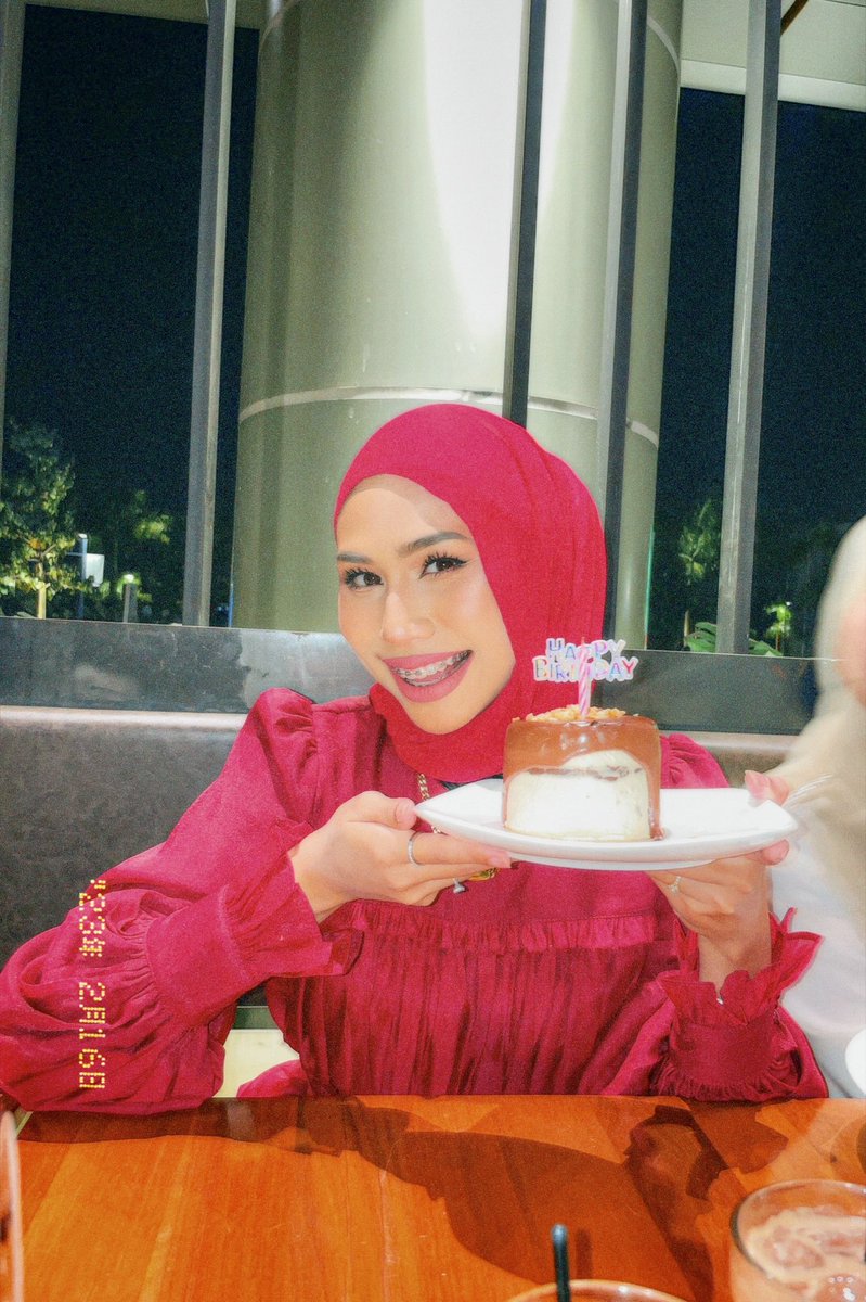 yuyuridayuuu's tweet image. last teen 💖