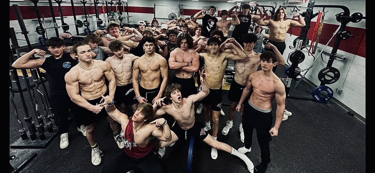 Chatfield Football had some fun today.  Boys have been working so incredibly hard so we had an ARM FARM workout today followed by some flexing! <a href="/Chatfieldftball/">ChatfieldFootball</a> <a href="/ChatfieldFan/">ChatfieldFan</a> #footballisfun
