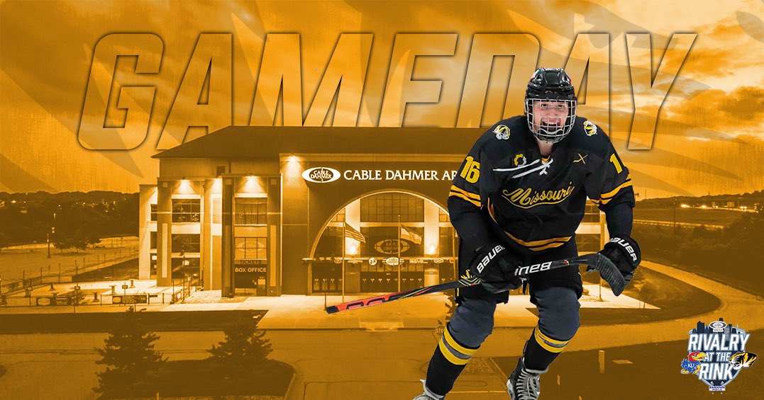 MizClubHockey's tweet photo. Time to go to war🐅

#beatkU #puckkU https://t.co/h31NaUqvGB