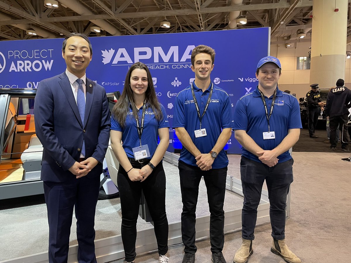 KevinVuongxMP's tweet image. The EV market is projected to reach $824 billion by 2030, with a CAGR of 18.2%.

Investments in EV tech today ensure 🇨🇦 can maintain our economic competitiveness into the future.

Thanks again to Minister @FilomenaTassi for the invite. Enjoy your visit to our community of #SpaFY!