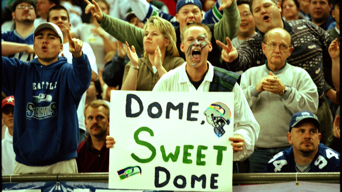 12s's tweet photo. The energy in the Kingdome was always 🔥 https://t.co/qTyr3d06ak
