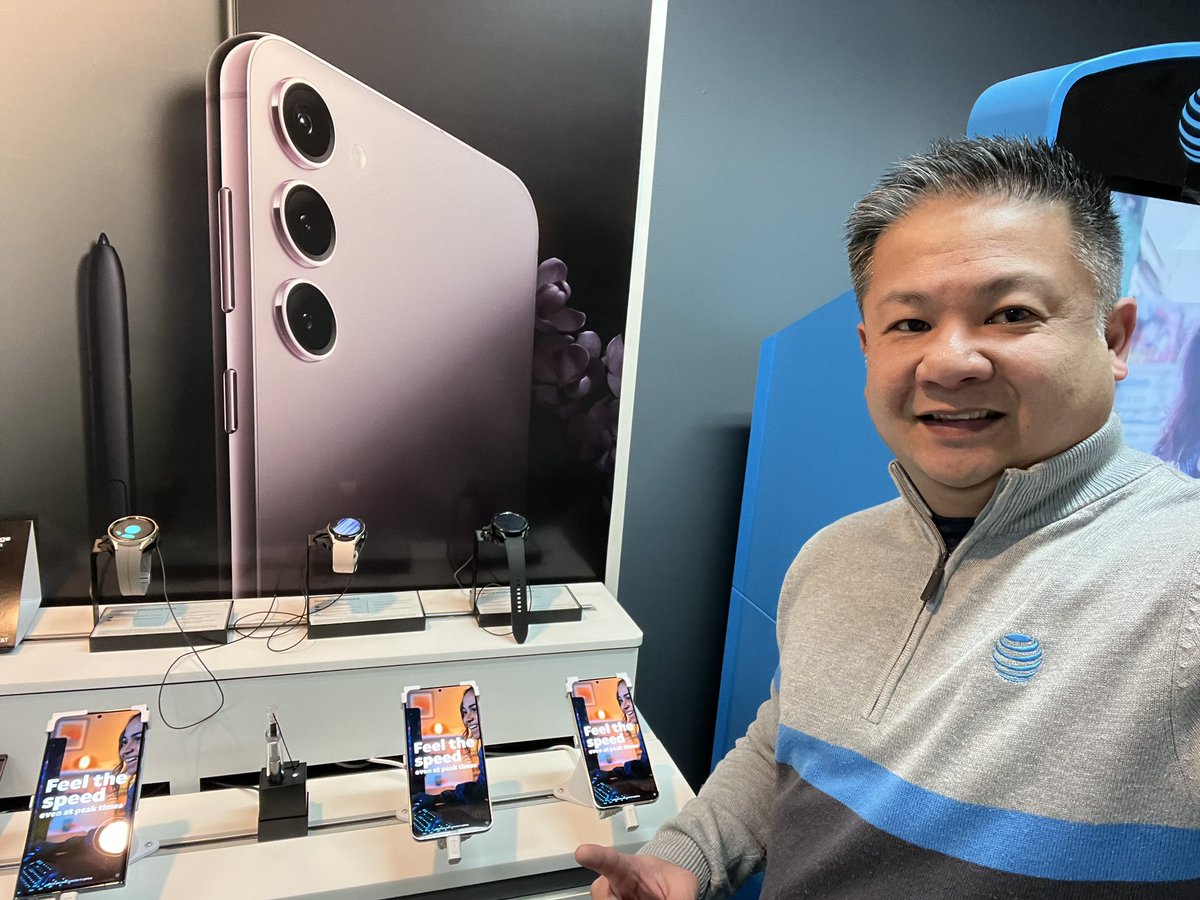 Excited for launch day!  #ERGalaxyS23 <a href="/att/">AT&T</a> <a href="/SamsungMobileUS/">Samsung Mobile US</a> <a href="/GreaterLakesMkt/">Greater Lakes Market 🌊</a> @theeastregion <a href="/TheoAlexander11/">Theo Alexander</a>