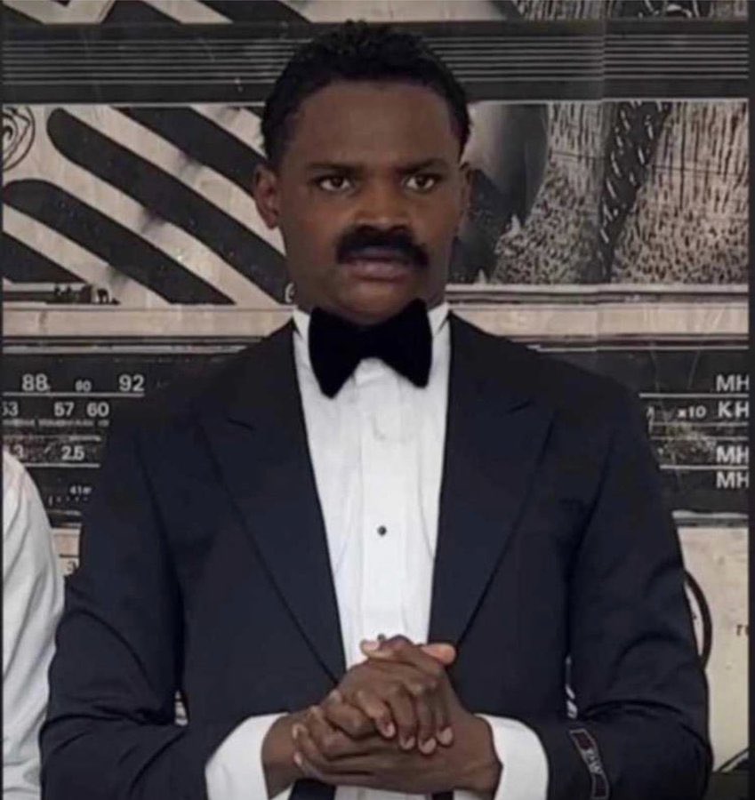 Opeolu_waa's tweet image. So asoebi colour mountain dew green and gala red yeah?