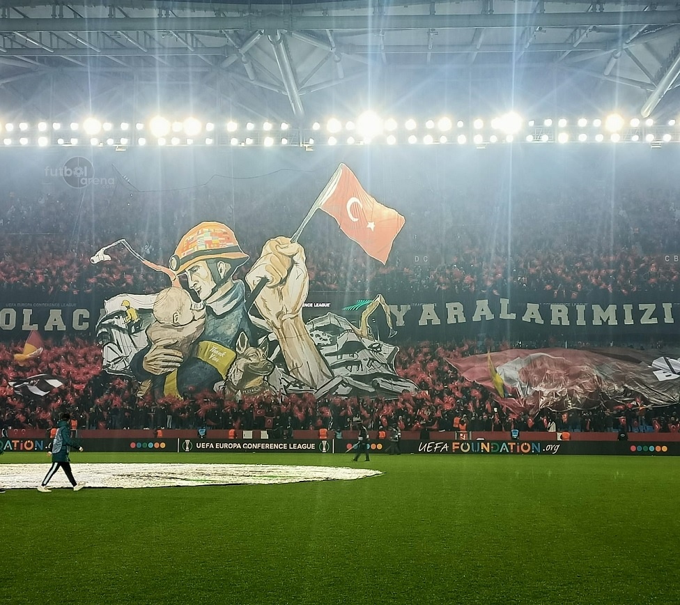 Trabzon'da tribünler. #HepBirlikte 🇹🇷