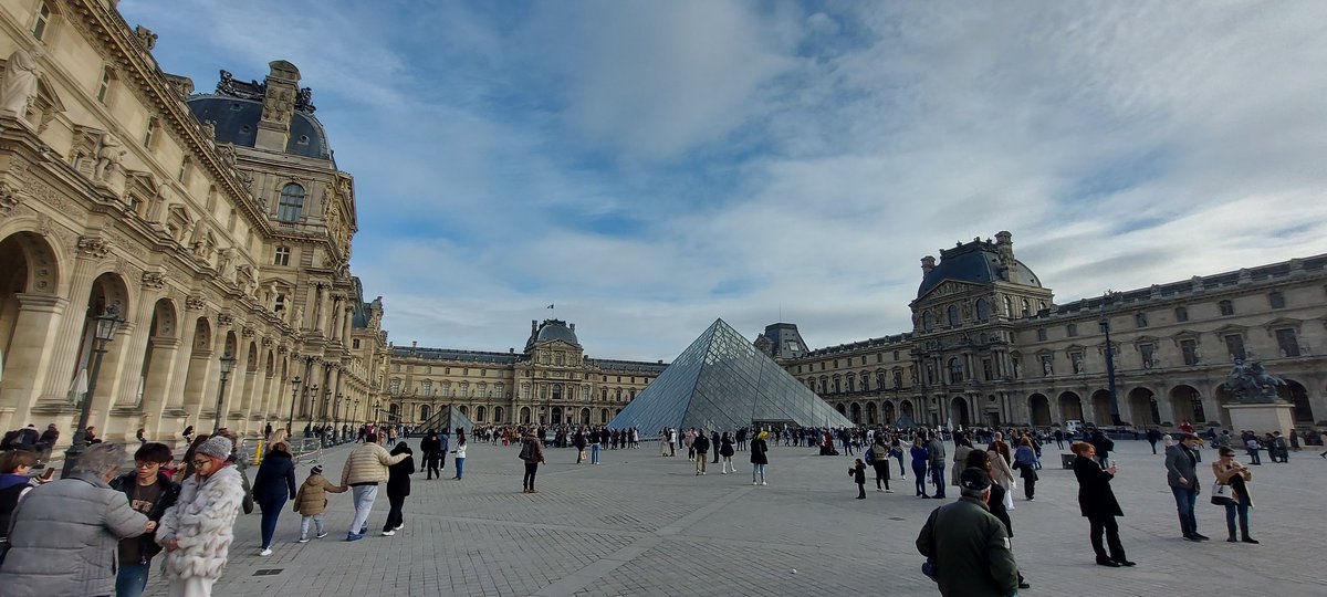ianwright9968's tweet photo. Super day being a tourist in Paris. Great boat cruise and open-top bus ride. Saw so many sites with @wrightjanewendy as we plan @St_Andrewsturi Prep School French Trip. https://t.co/n3M2rz8Bfh