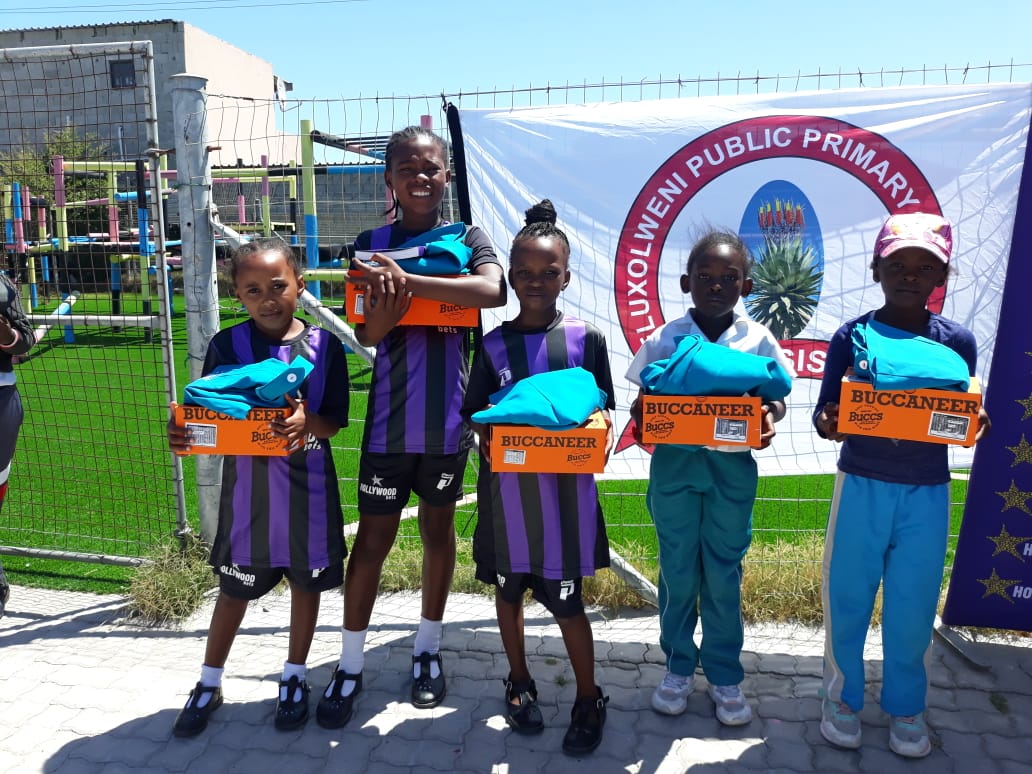 MathwasaSipho's tweet photo. To the schools and the parents we are forever grateful for trusting us with your kids especially in a world were 1/5 everyday a young girl child is either raped,kidnapped or found dead. That is why we create a safe space for these young girls to express and discover themselves. https://t.co/Hcz1bPoXPN