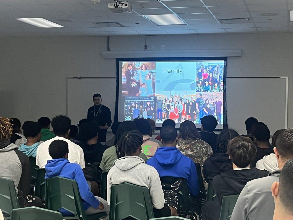 IowaColonyHS's tweet photo. Athletics and @IC_PioneersFB isn’t just what you see on the field. The love and relationship-building that happens in the off-season sets the tone for the future. #BlazeTheTrail #BootcampLoading https://t.co/n1t1jawJgf