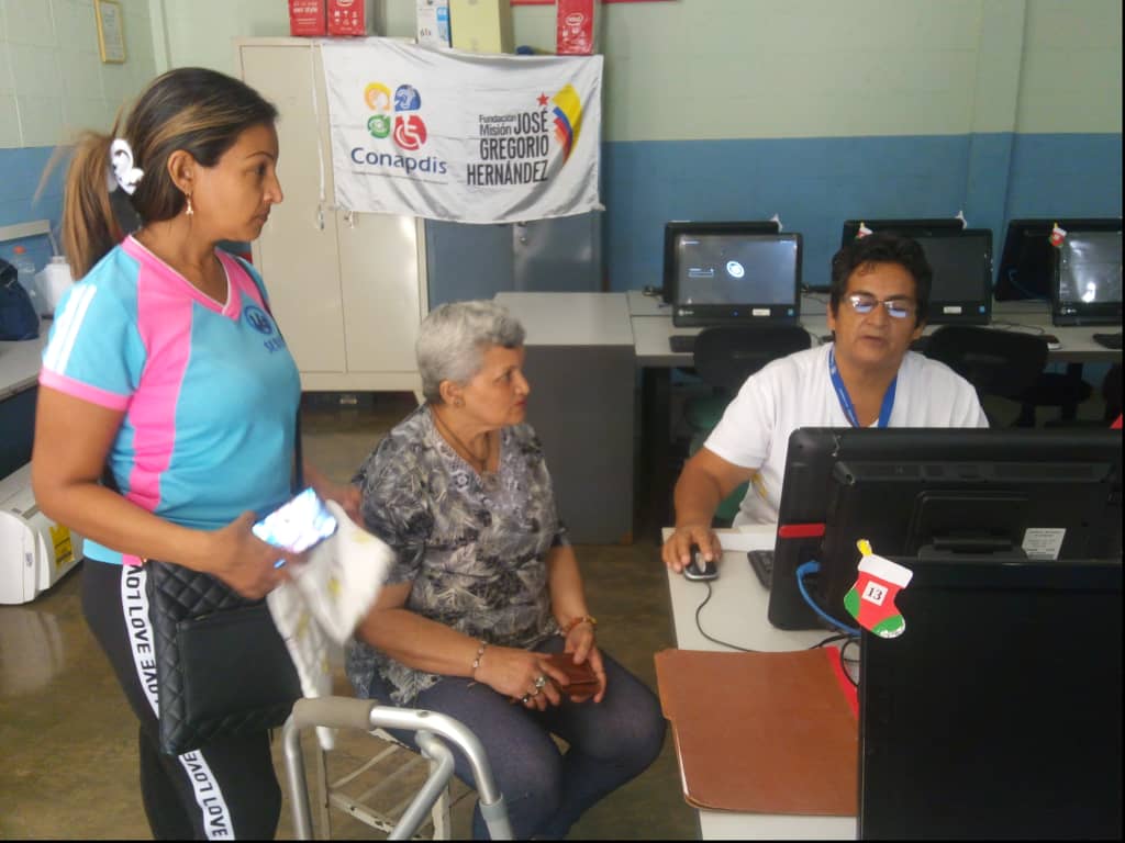 #16Feb Seguimos apoyando a nuestra comunidad 💪🏻 Hoy en Jornada de Actualización CONAPDIS. Sistema de la Misión José Gregorio Hernández. <a href="/Conapdis/">Conapdisvenezuelaoficial</a> <a href="/BarinasConapdis/">Conapdis Barinas</a> 

#SomosFundabit 
#CarnavalesFelices2023