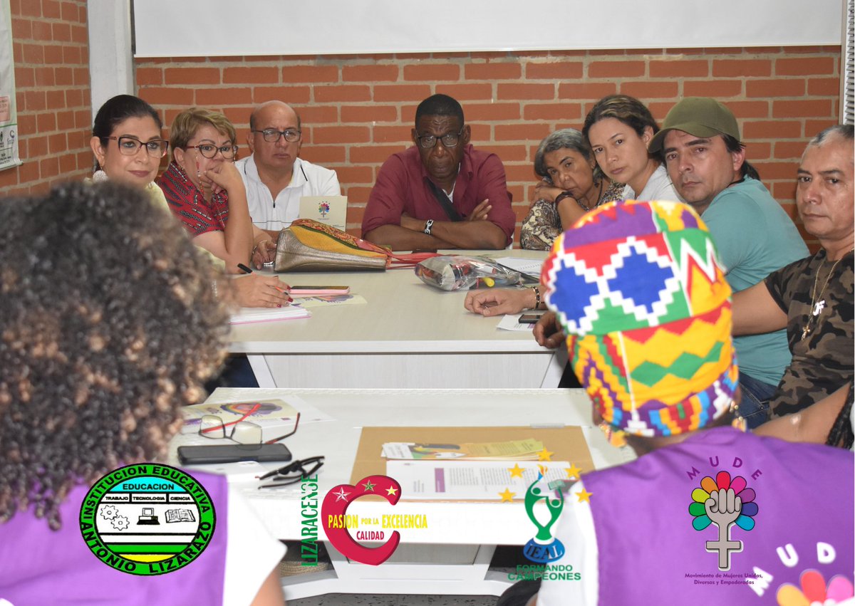 lizarazo2020's tweet image. Algo traman la organización Mude (Movimiento de mujeres unidas, diversas y empoderadas) y el @lizarazo2020 y te lo queremos contar. 

La estrategia &quot;Prietud al barrio&quot; busca fortalecer el auto reconocimiento étnico de #lizarazoestudiantes con un enfoque de género y diversidad.