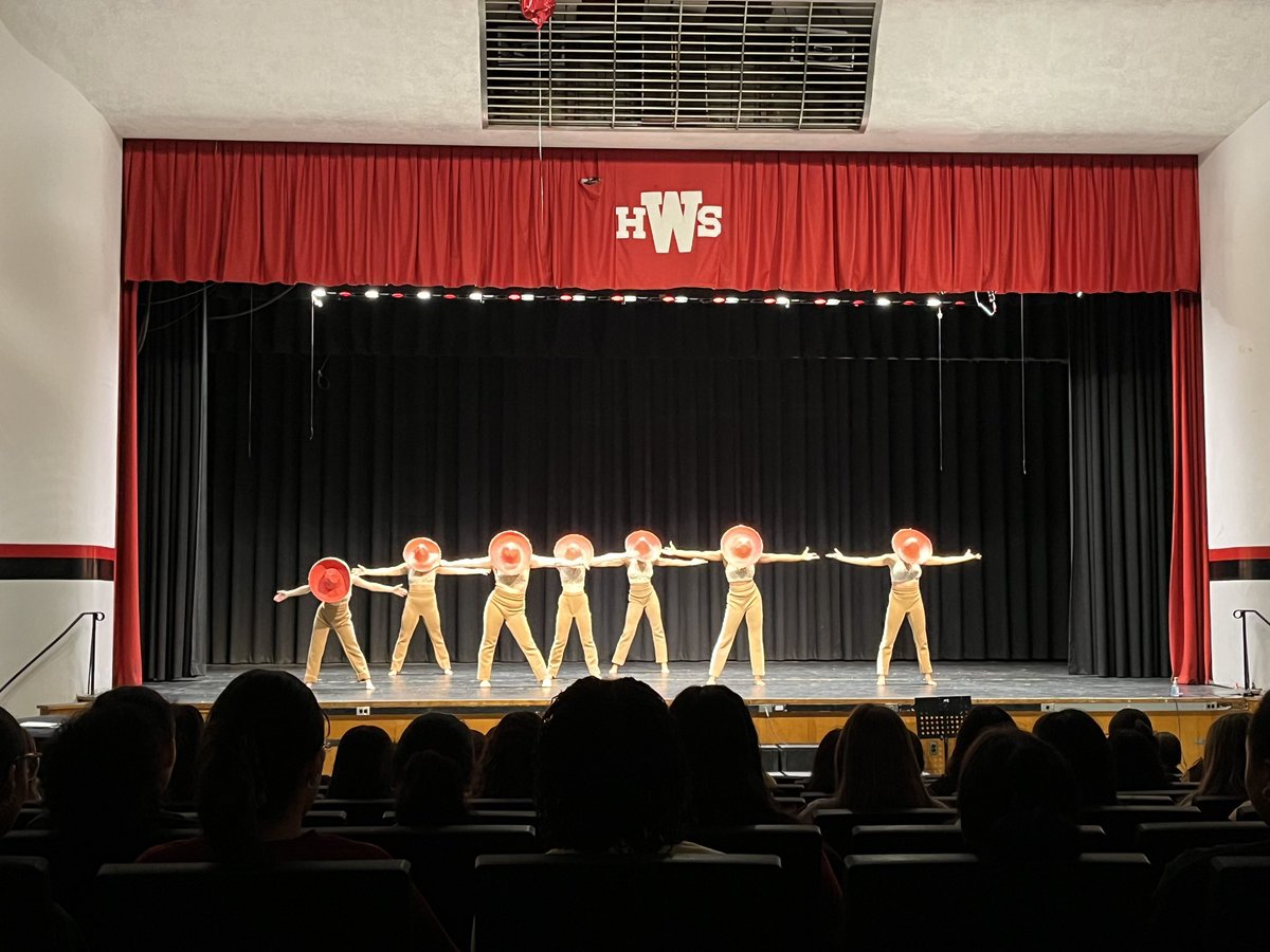 CHS Dance tweet media