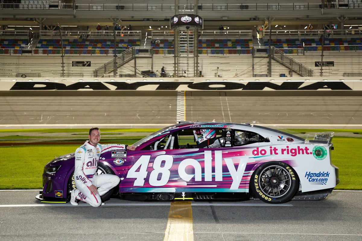 [Stern] FS1 got 795,000 views last night for Daytona Qualifying. Up 6% ...