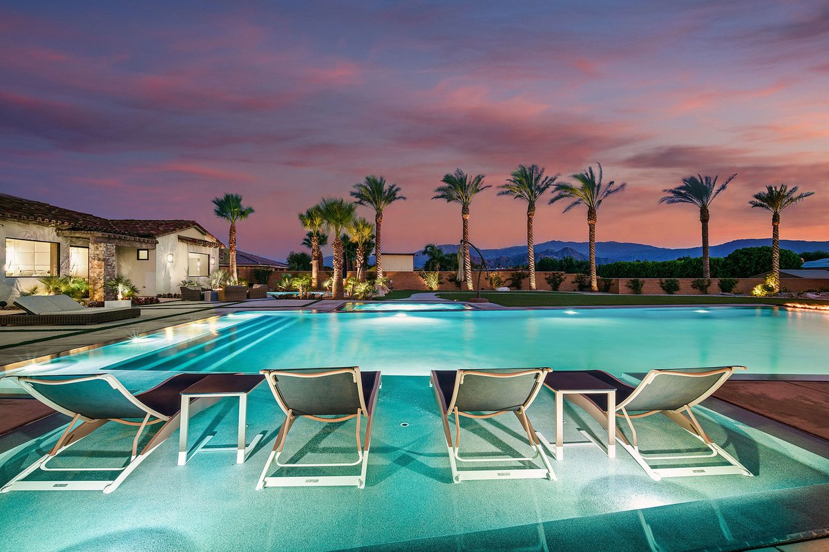 Stylitics tweet media