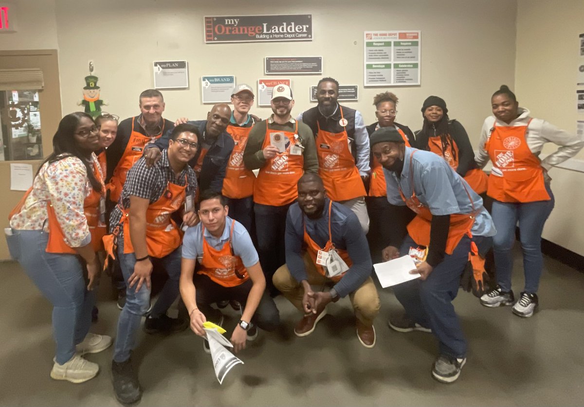 Team please join us in congratulating our Service Designers DH Hector on 16yrs of service.  #6877Rocks