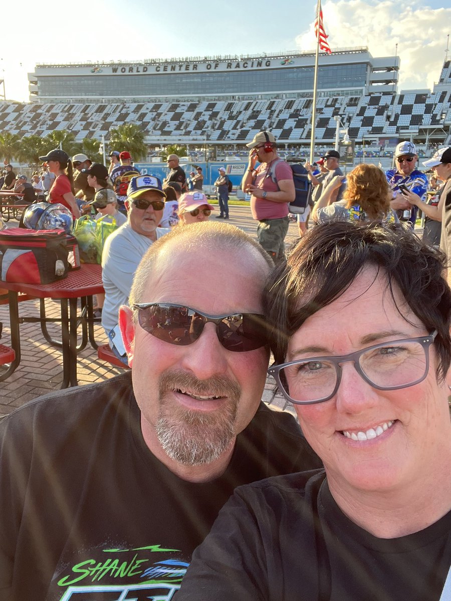 2Swaggs's tweet photo. The only reason LJ got to carry 4 beers back at Daytona is because of his @shanestewartrcg shirt. That is literally all he brought. I’m ok with it!!!!! https://t.co/8NLl8SnH4w