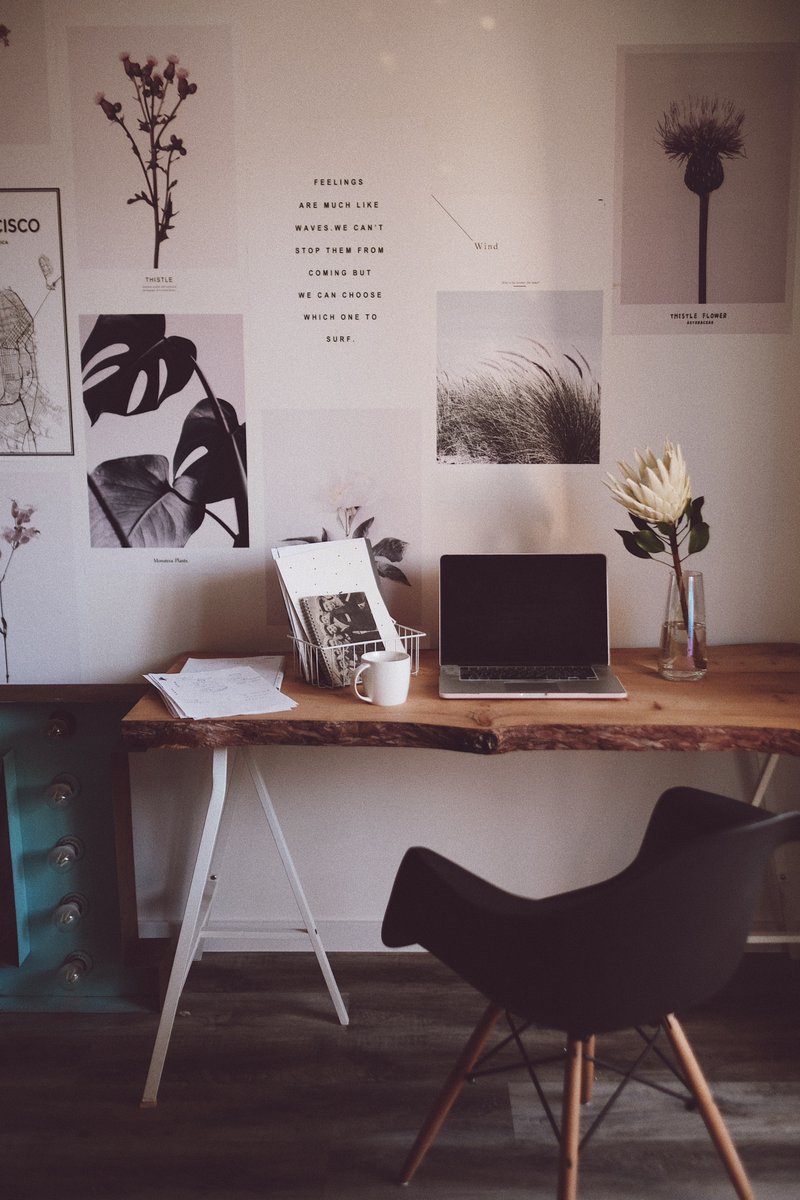 Organization tip: Install a space saving desk.
If you can't designate an entire room for a home office, add a flip-down work area to just about any corner.
#homeorganization #organization #getorganized #organizedhome #declutter #professionalorganizer #homeorganizer #organized