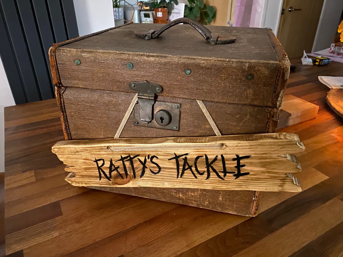 A little embellishment to the box of tricks ready for the summer shows care of Wiggles Bear! (wigglesbear.co.uk)

A couple of very exciting new venues this year and already three dates in the diary for December! 

Ticket links and details coming soon!