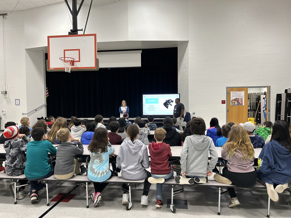 PandaCounselors's tweet photo. Thank you @pwcsmsyoung and Mr. Gorham for taking time to visit us and talk to our soon to be Panthers! @SHESPandas @SHHebner #PWCSCounseling https://t.co/tf7iOLgwHa
