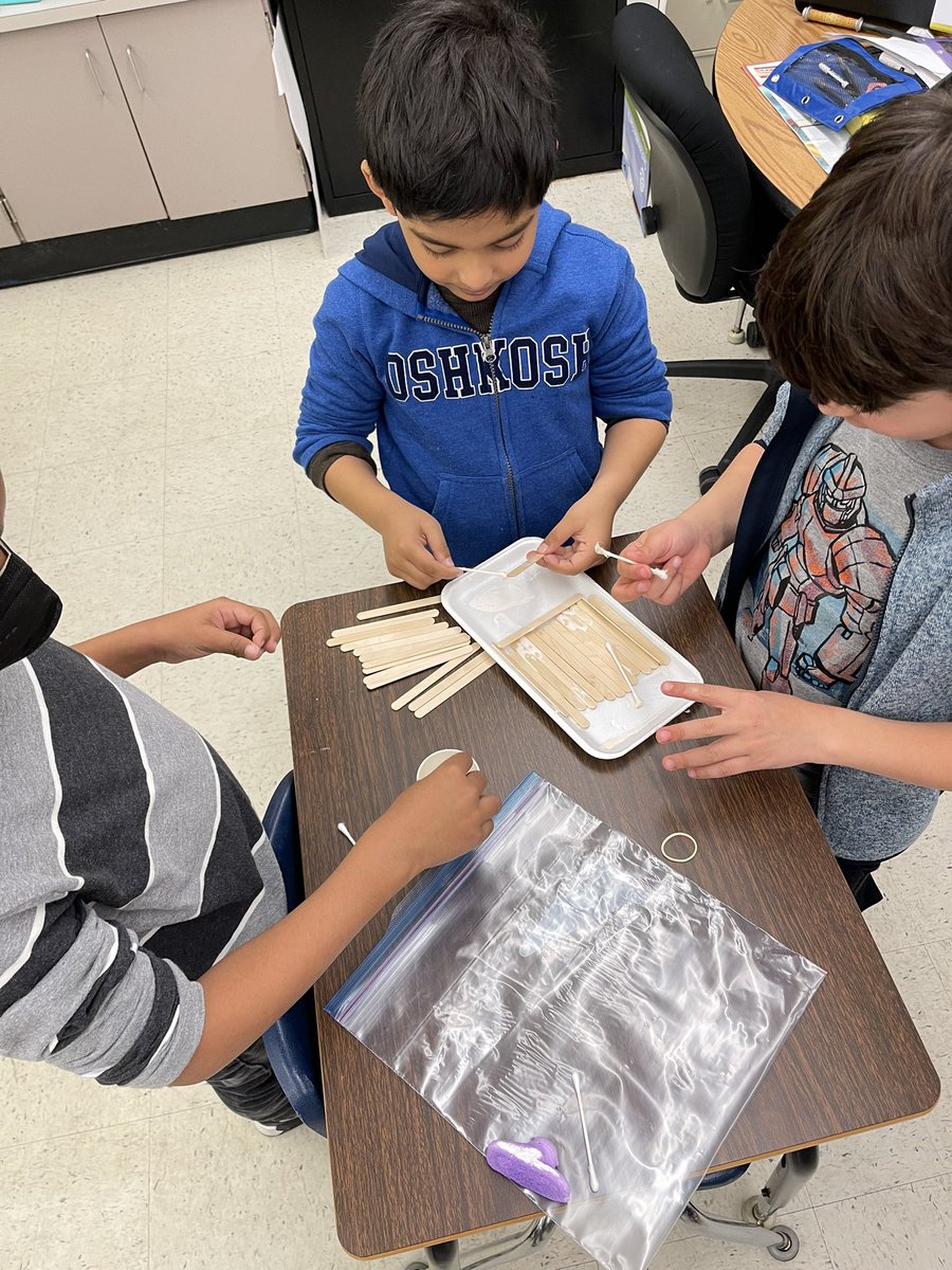 kfyoder1's tweet image. Architects enjoyed building birdhouses for our “birds” today in 1st Gr 🎯.  Collaboration and problem solving with a little sugar makes for a great STEM project.  @NESTarget @NESBraves @CobbAlp @bamaria12 @MrsTLCline #lovetothinkhere